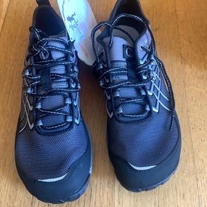 Merrell trail glove - new in box